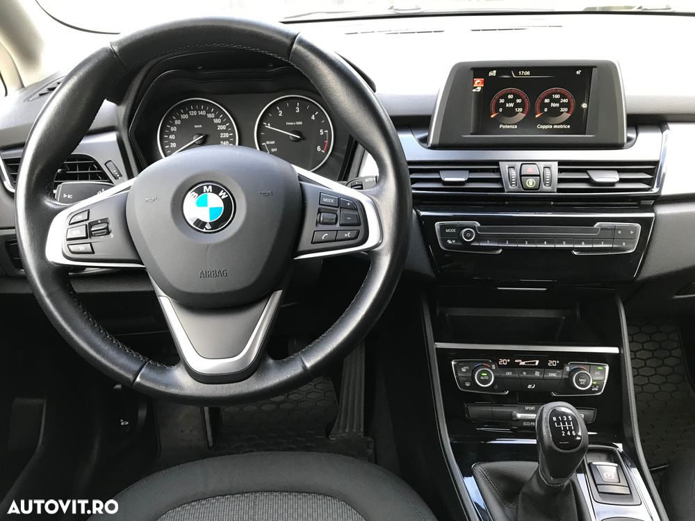 BMW Seria 2 216d Active Tourer - 17