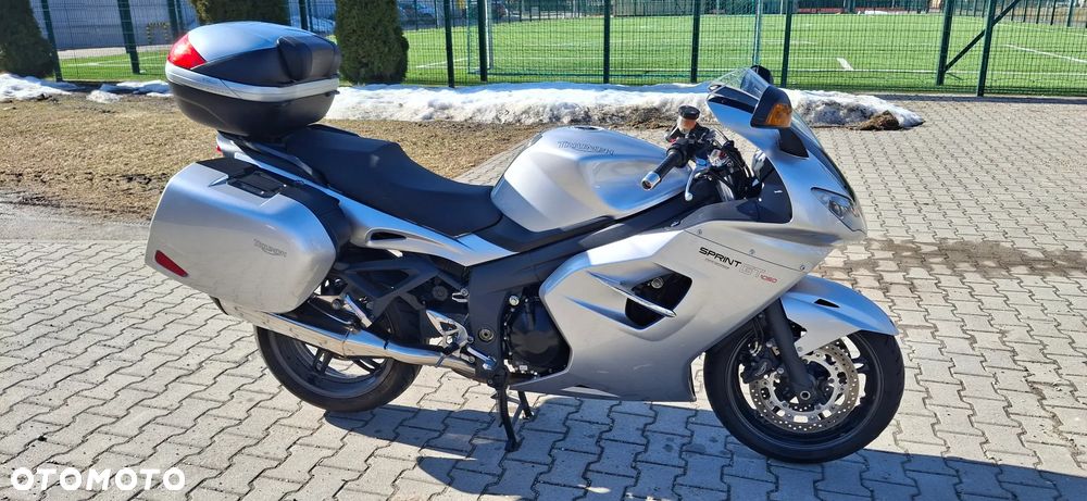 Triumph Sprint - 2