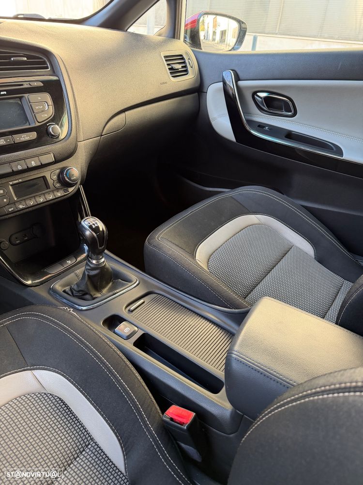 Kia Ceed S Coupé 1.6 CRDi TX - 11