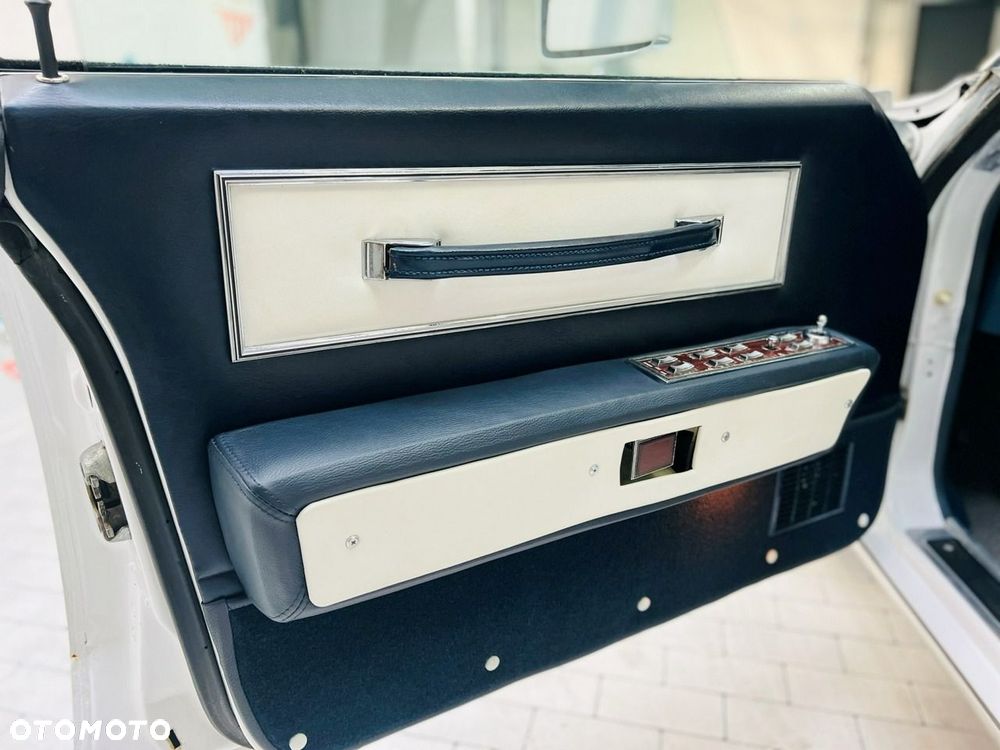 Lincoln Continental - 35