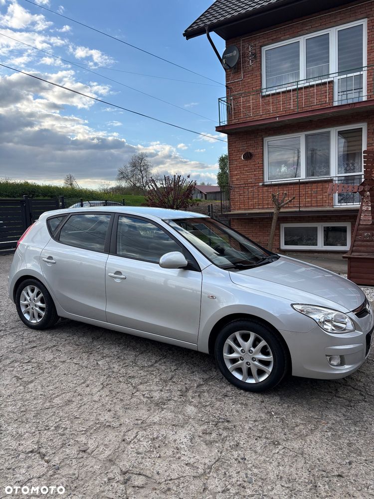 Hyundai i30 1.6 Classic + - 35