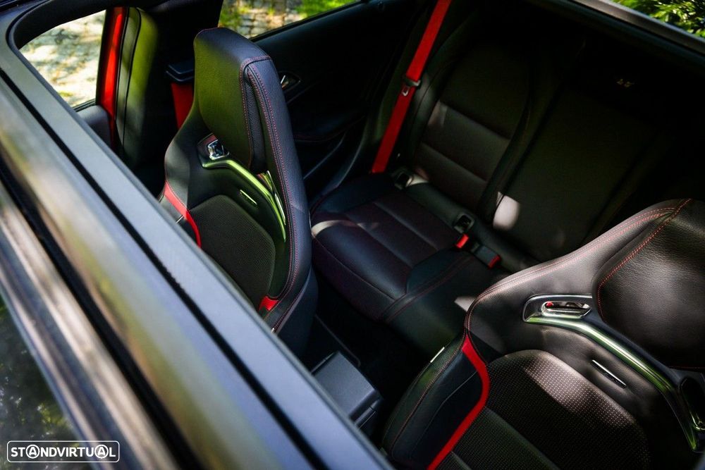 Mercedes-Benz A 45 AMG 4-Matic - 50