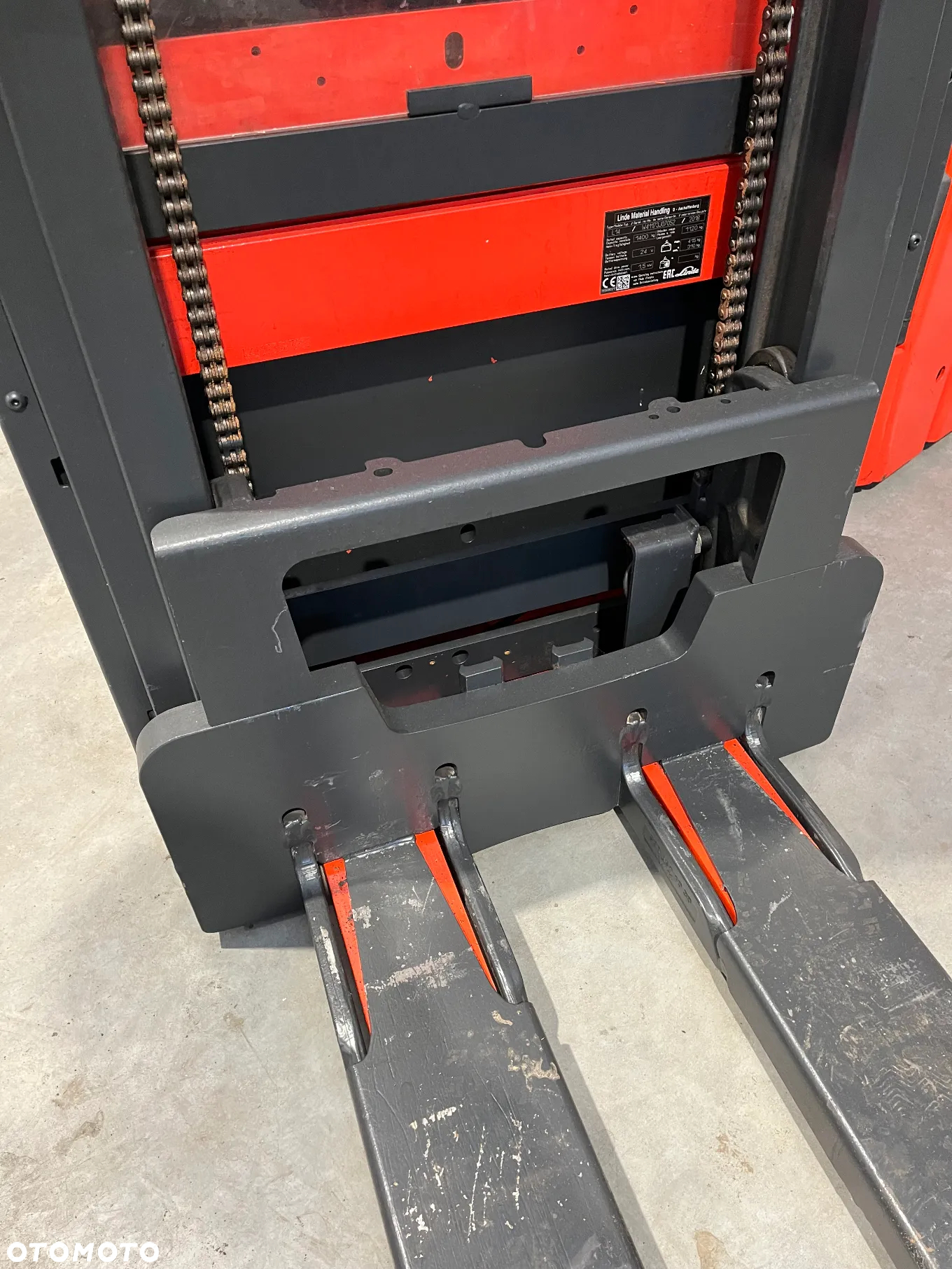 Linde L14-1173-01 Wózek podnośnikowy, elektryczny paleciak z masztem wysokiego składowania - 9