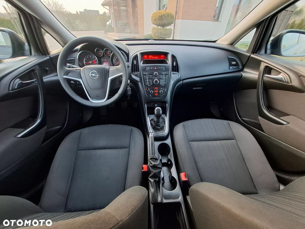 Opel Astra 1.4 Sport - 33
