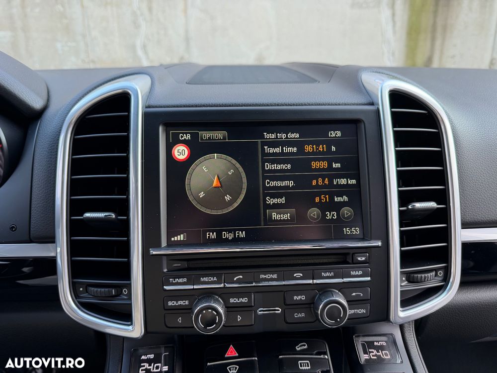 Porsche Cayenne Platinum Edition - 28