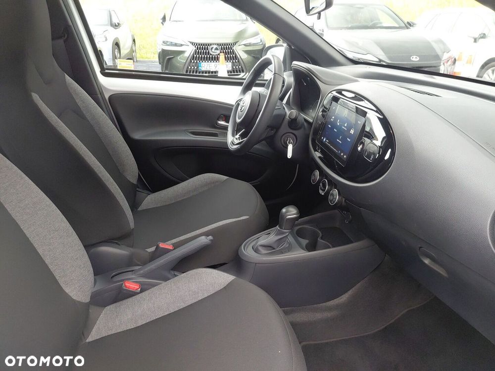 Toyota Aygo X - 9