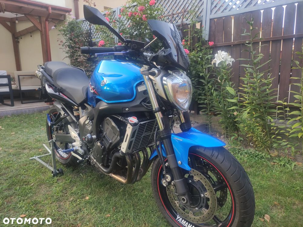 Yamaha FZ6 - 11