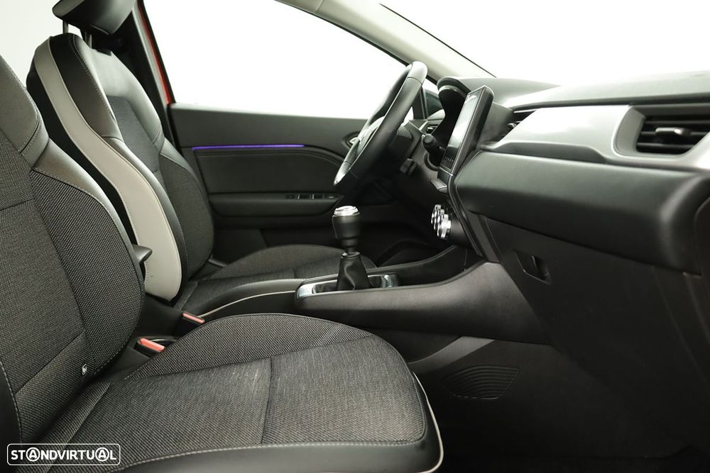 Renault Captur 1.0 TCe Techno Bi-Fuel - 23