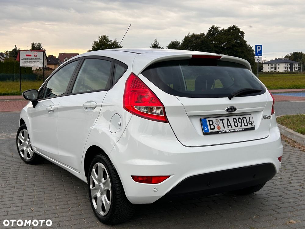 Ford Fiesta 1.25 Champions Edition - 8