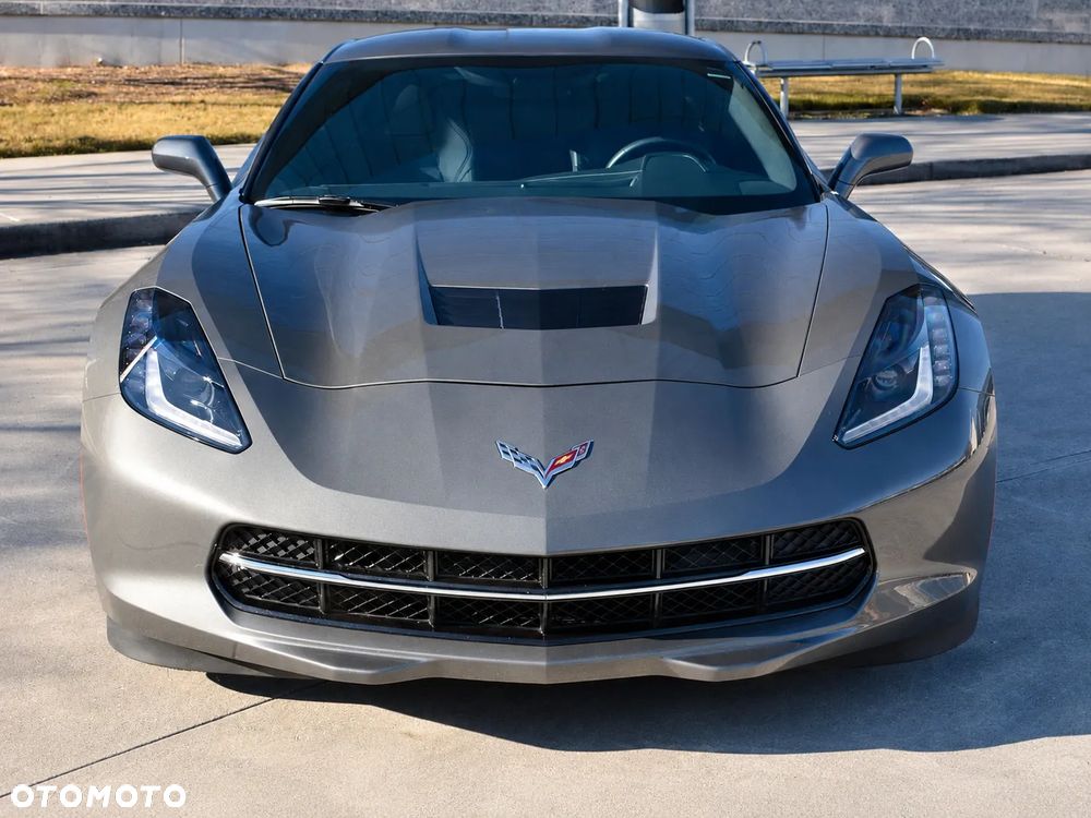 Chevrolet Corvette - 2