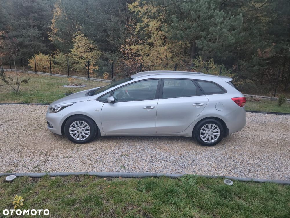 Kia Ceed - 7
