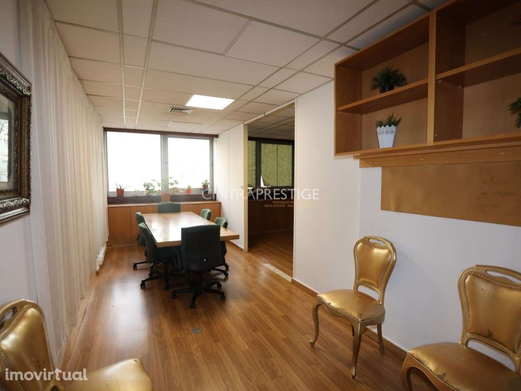 Lisboa. Escritório Mobilado para Arrendamento nas Olaias 165 m², 5 ... - Grande imagem: 5/20