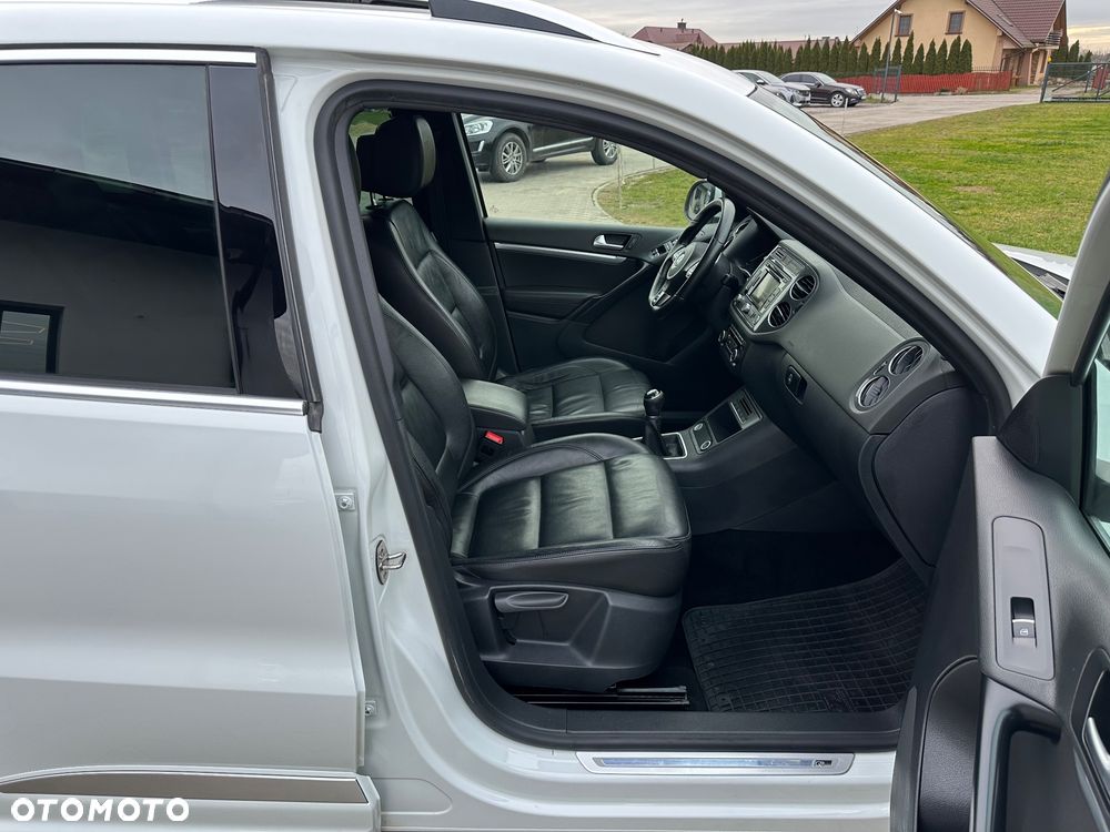 Volkswagen Tiguan 2.0 TDI Perfectline R-Style - 25