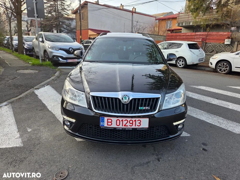 Skoda Octavia Combi 2.0 TDI DPF RS - 4