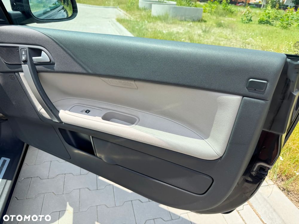 Volvo C70 2.0D Summum - 37