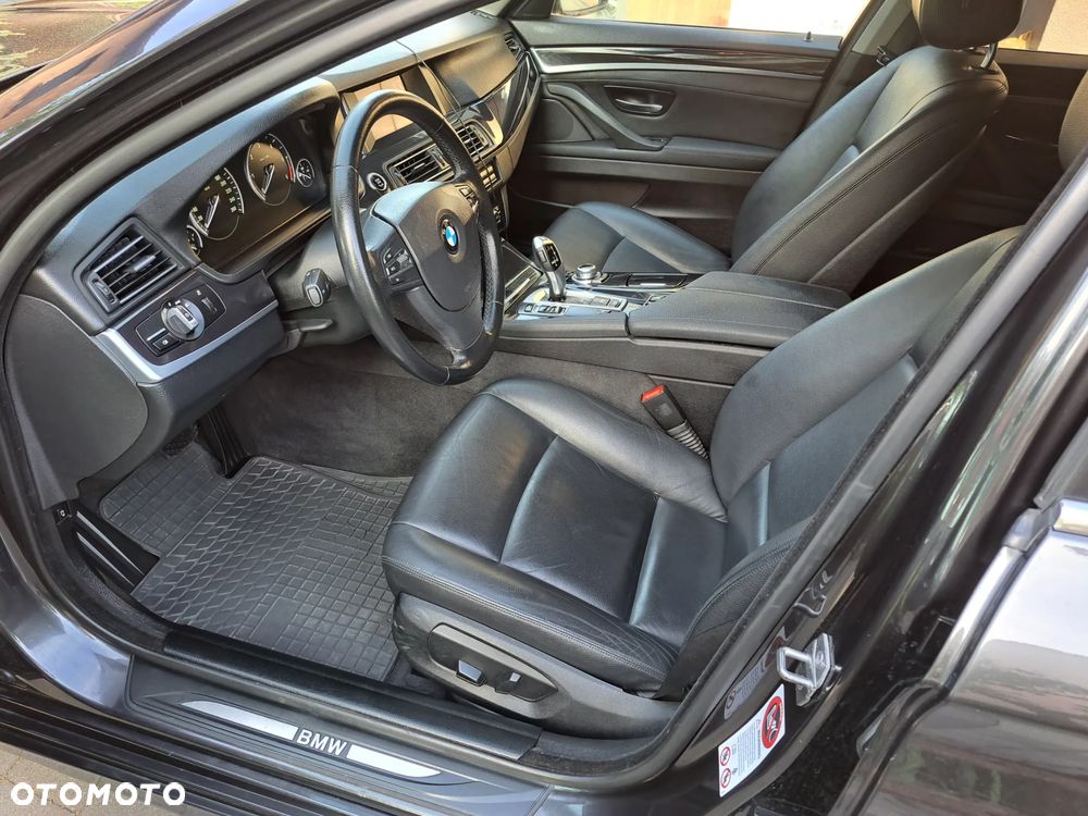 BMW Seria 5 520d - 7
