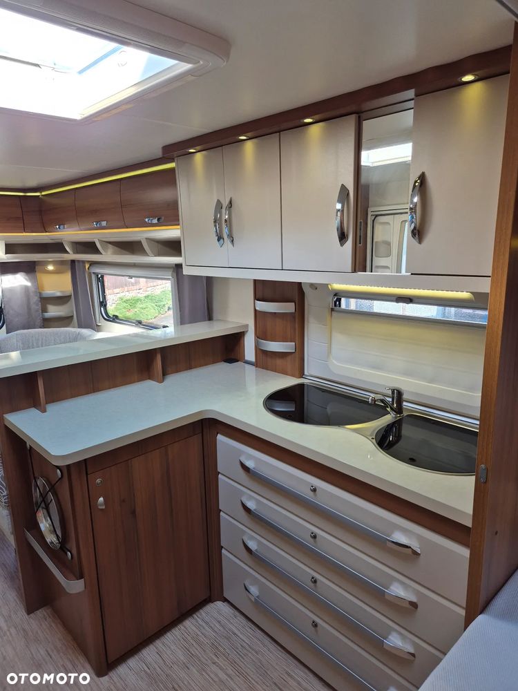Hobby 560 PREMIUM CFE - 9