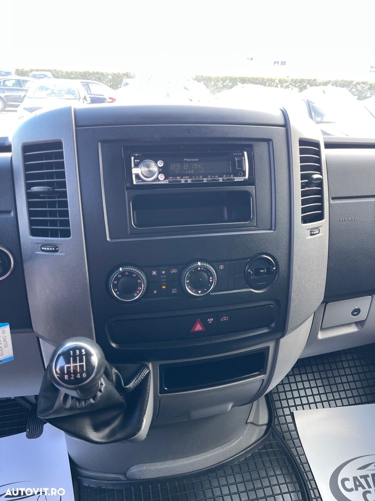 Volkswagen Crafter 2.0TDI KOFFER  LIFT - 24