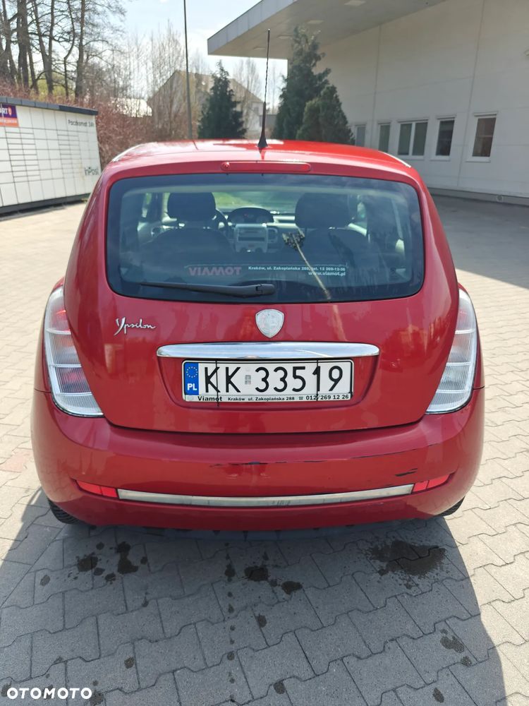 Lancia Ypsilon 1.4 16V Class - 9