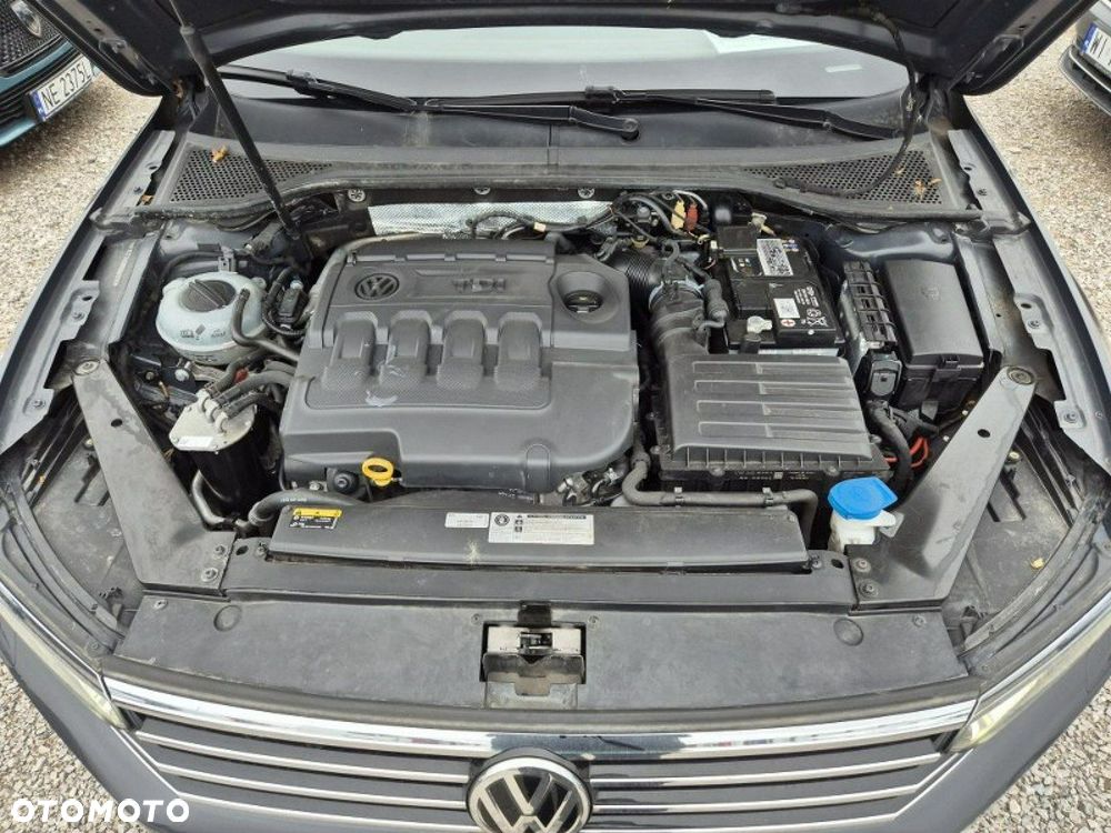 Volkswagen Passat - 23
