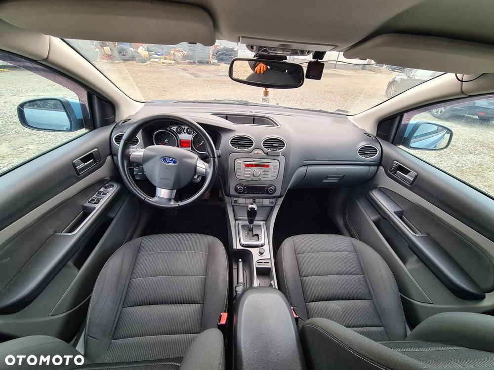 Ford Focus - 25