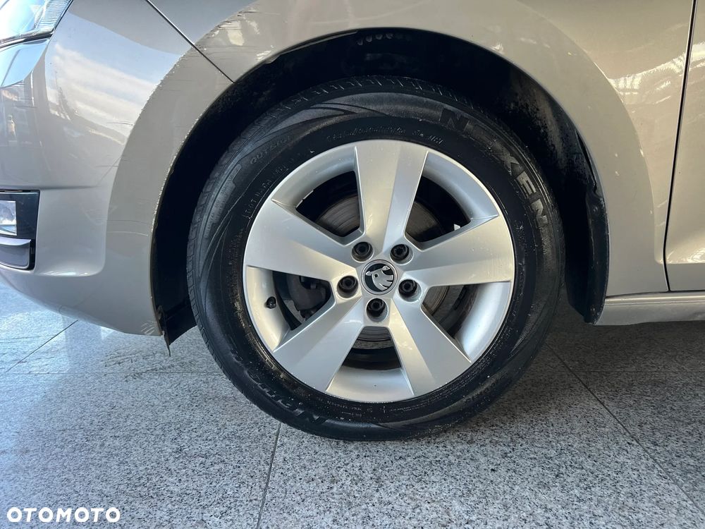 Skoda RAPID 1.0 TSI Ambition - 8