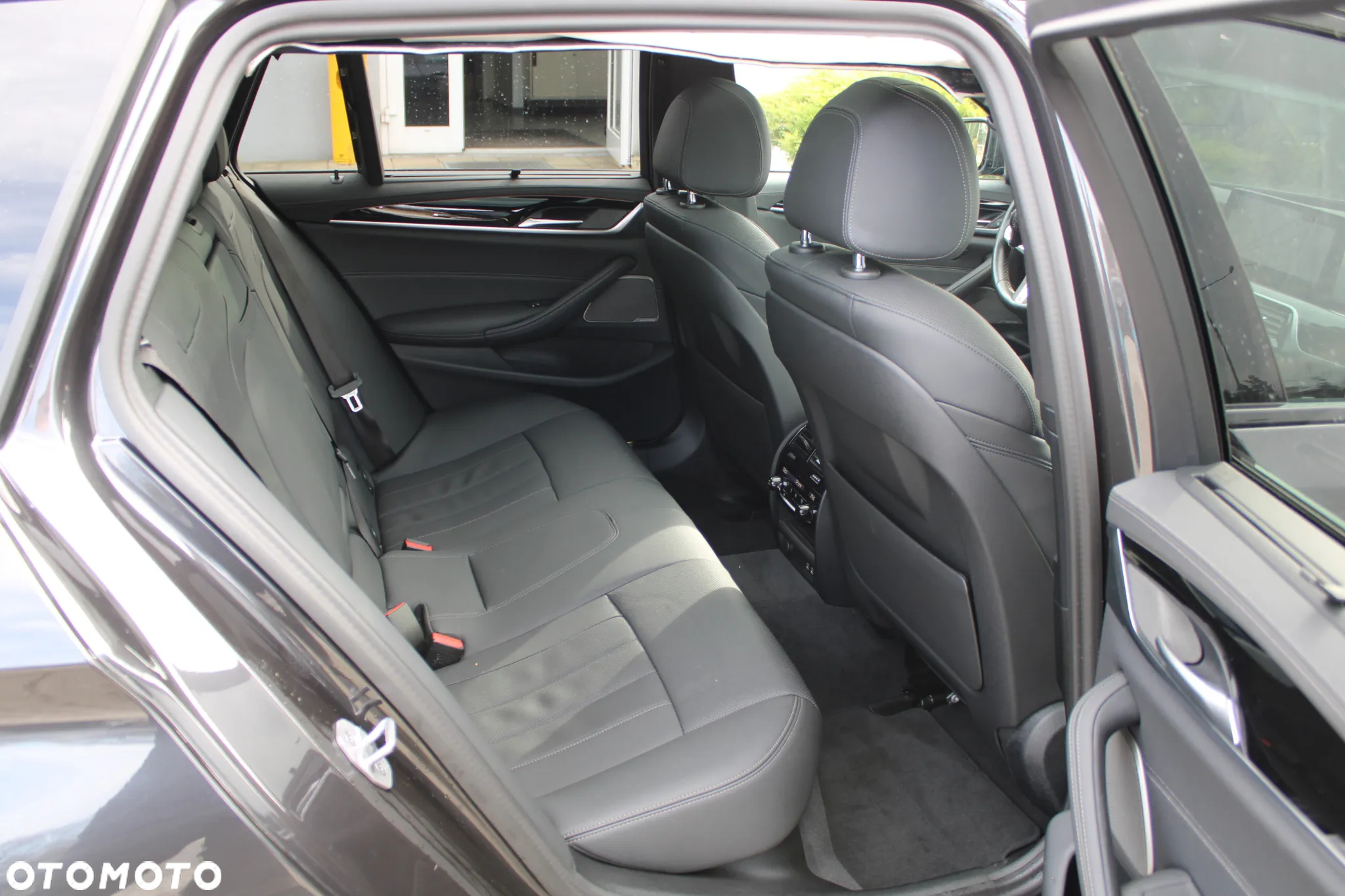 BMW Seria 5 - 31