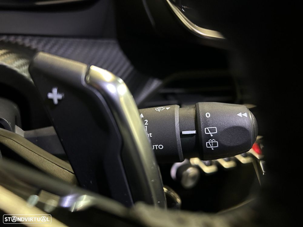 Peugeot 2008 1.2 Hybrid Allure e-DCS6 - 38