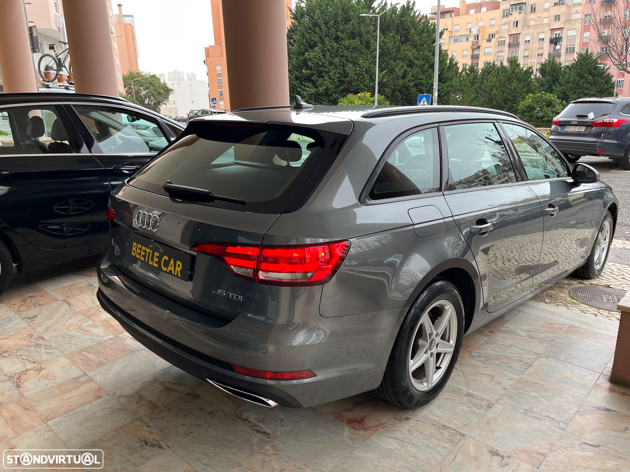Audi A4 Avant 35 TDI Design S tronic - 16