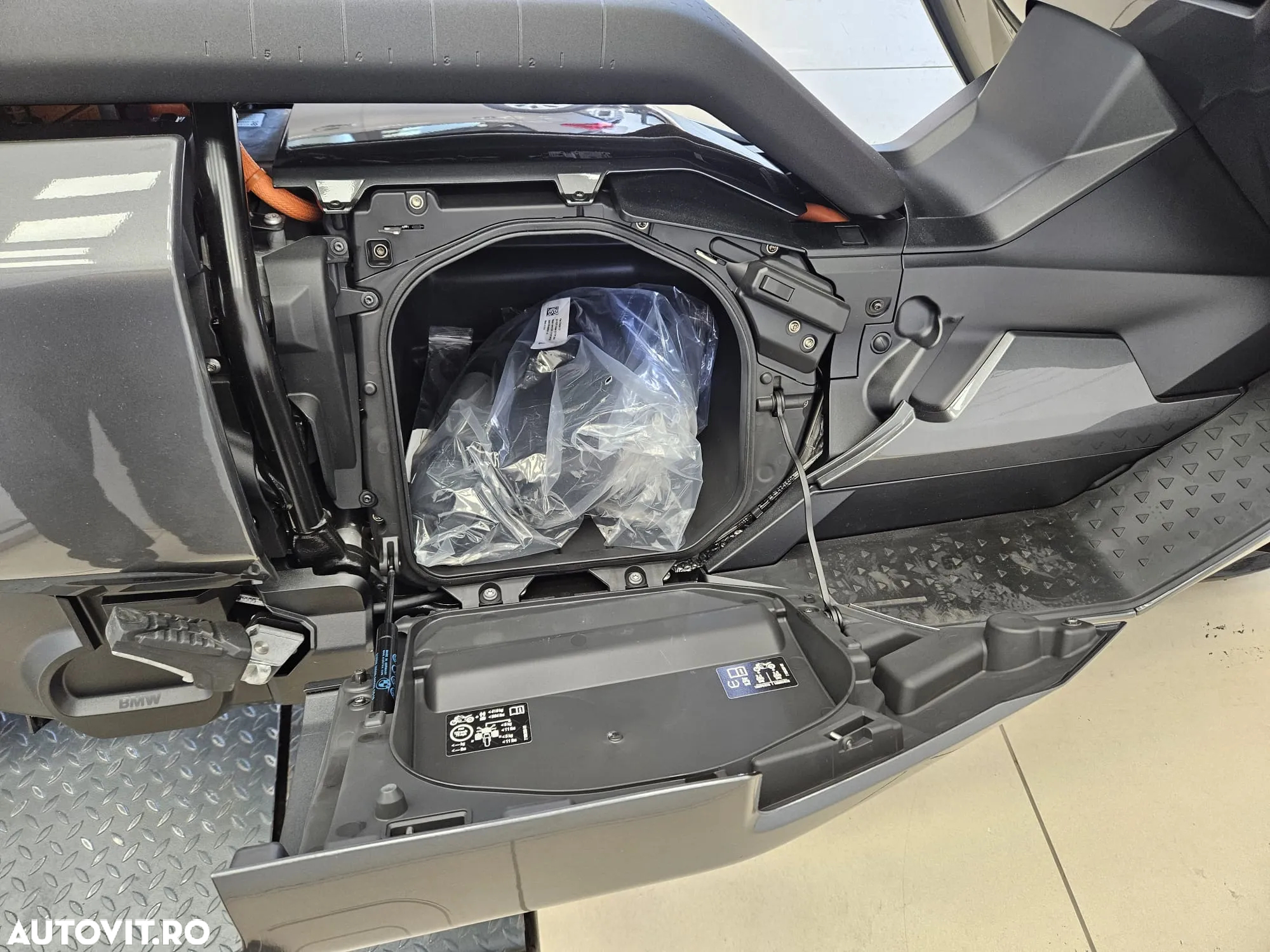 BMW CE 04 - 8