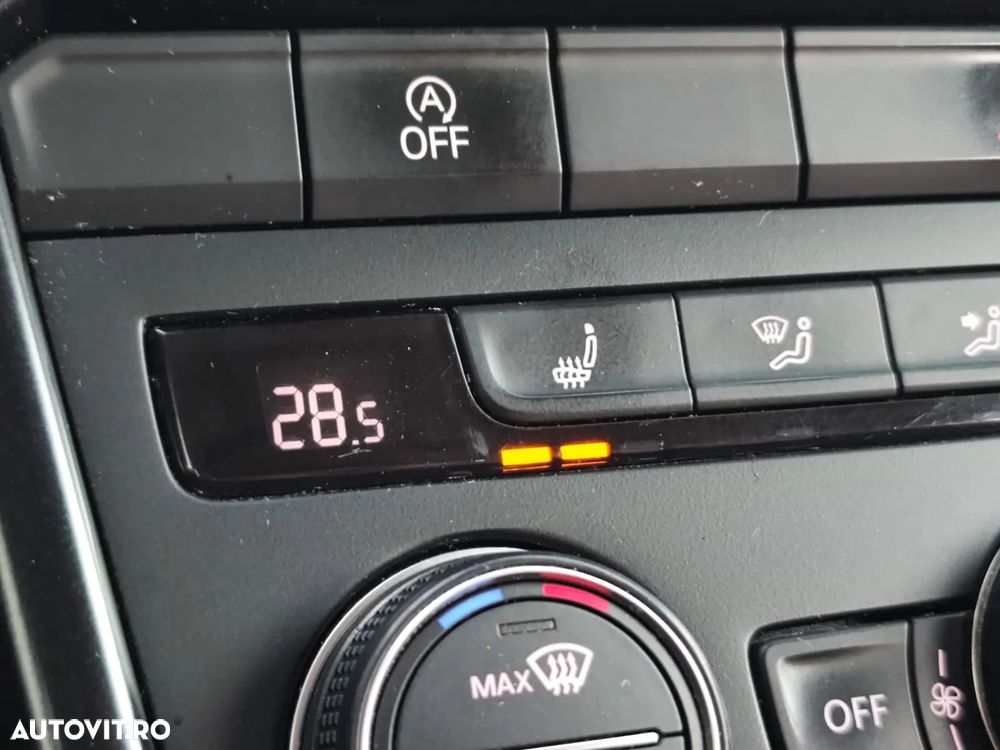 Volkswagen T-Roc 1.0 TSI Advanced - 25