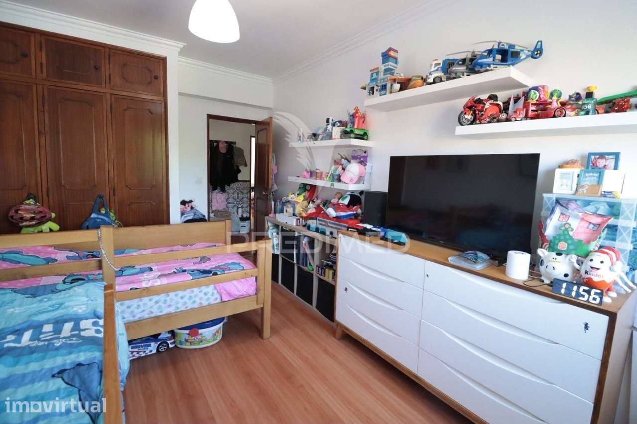 T2 Convertível em T3 | Excelente Localização em Santa Iria da Azóia - Grande imagem: 5/18