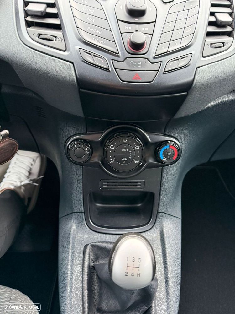 Ford Fiesta 1.4 TDCi - 24