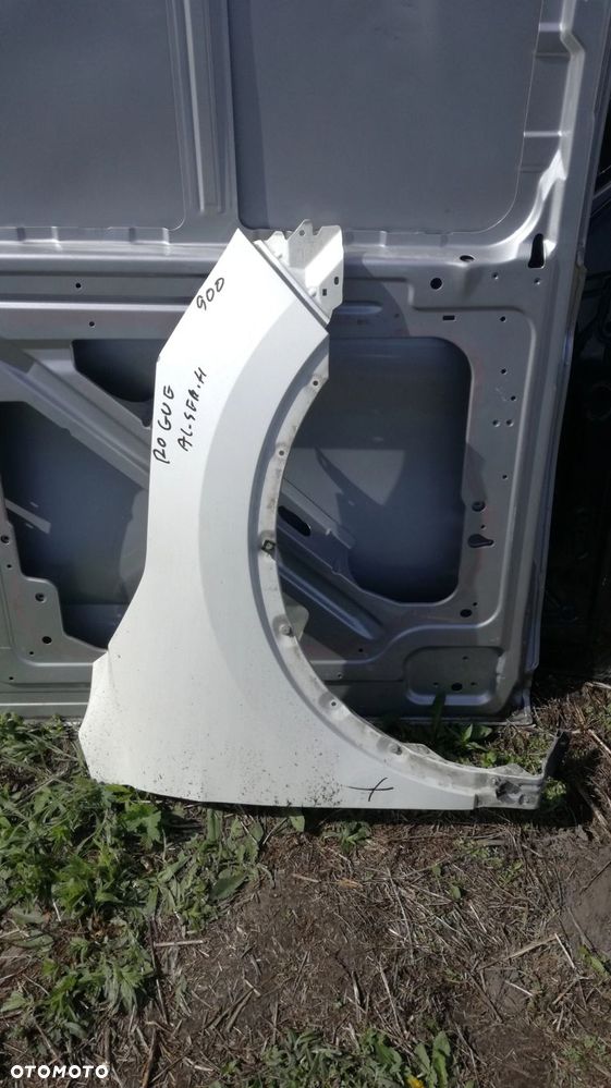 Błotnik Nissan Rogue Sport 2020r-> Przód prawy