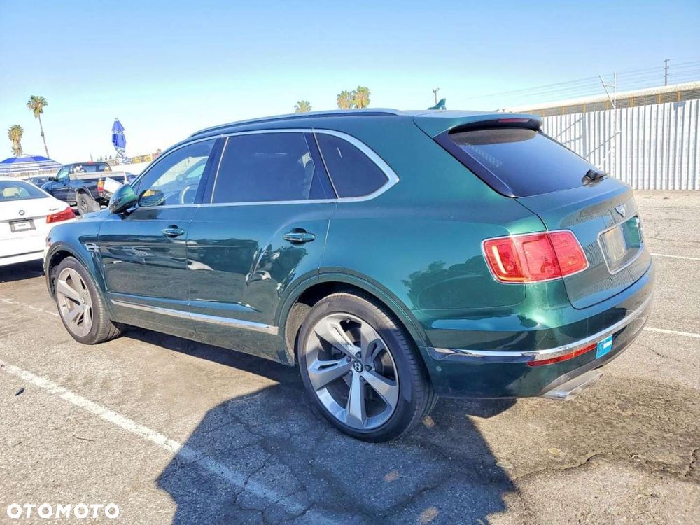 Bentley Bentayga - 2