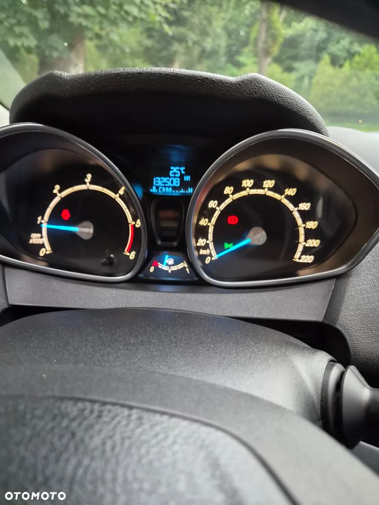 Ford Fiesta 1.5 TDCi Ambiente - 10