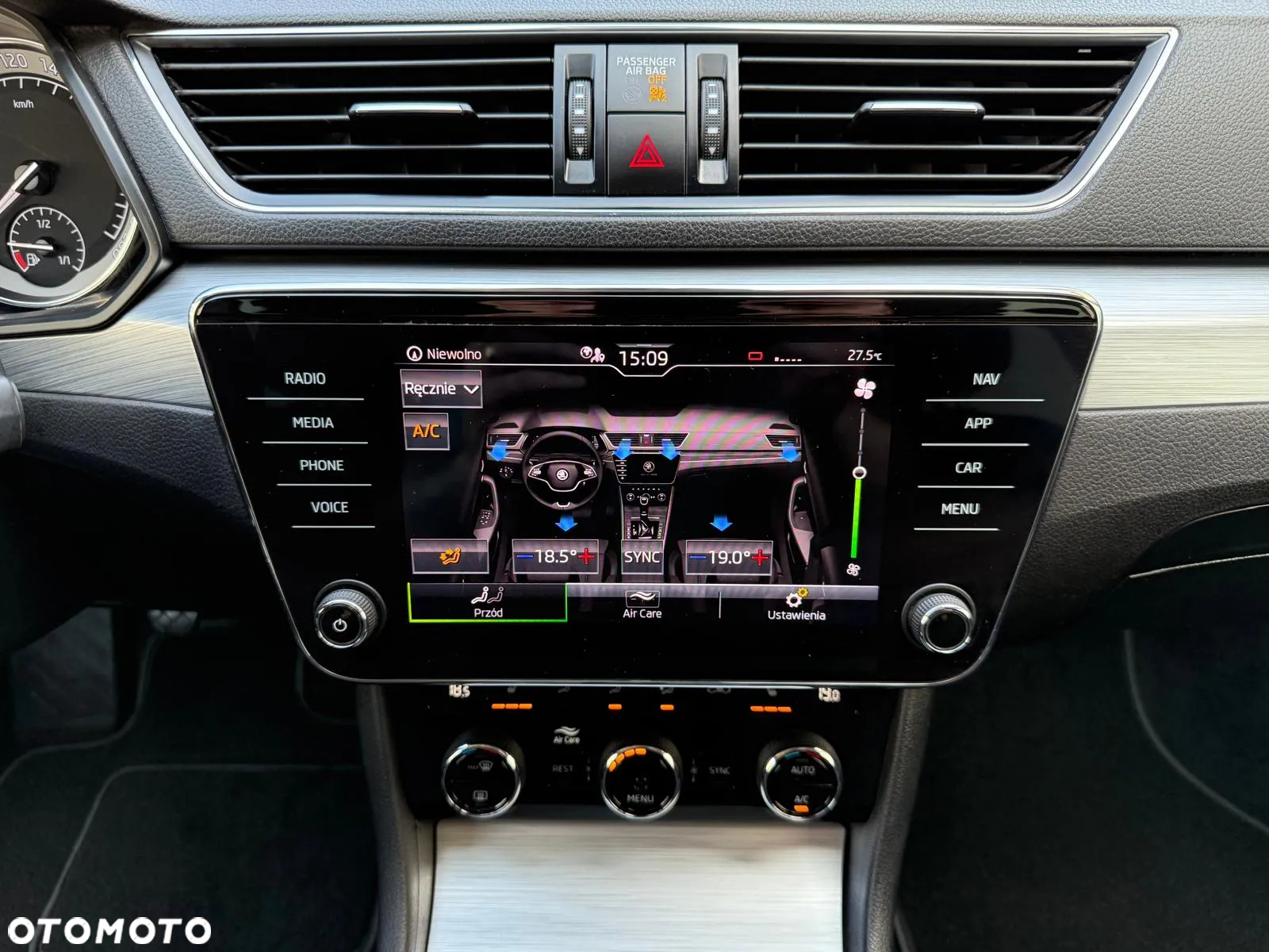Skoda Superb 1.5 TSI Ambition - 22
