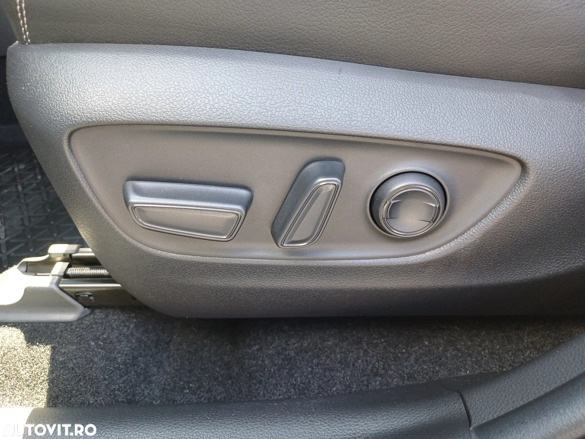 Toyota RAV4 2.5 Hybrid VVT-iE 4x2 Dynamic - 27