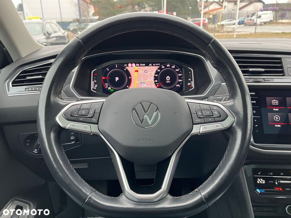 Volkswagen Tiguan Allspace 2.0 TDI 4Mot Elegance DSG - 24
