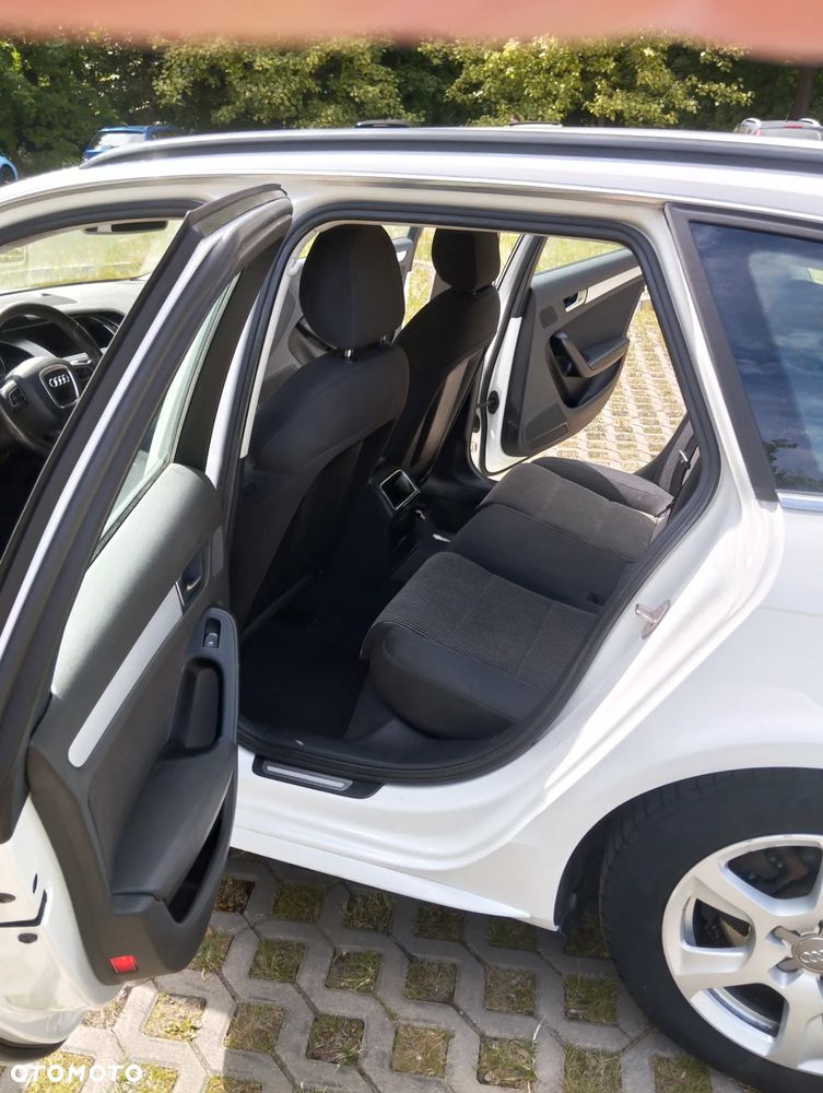 Audi A4 ver-avant-3-0-tdi-dpf-quattro-s-line-sportpaket-plus- - 18