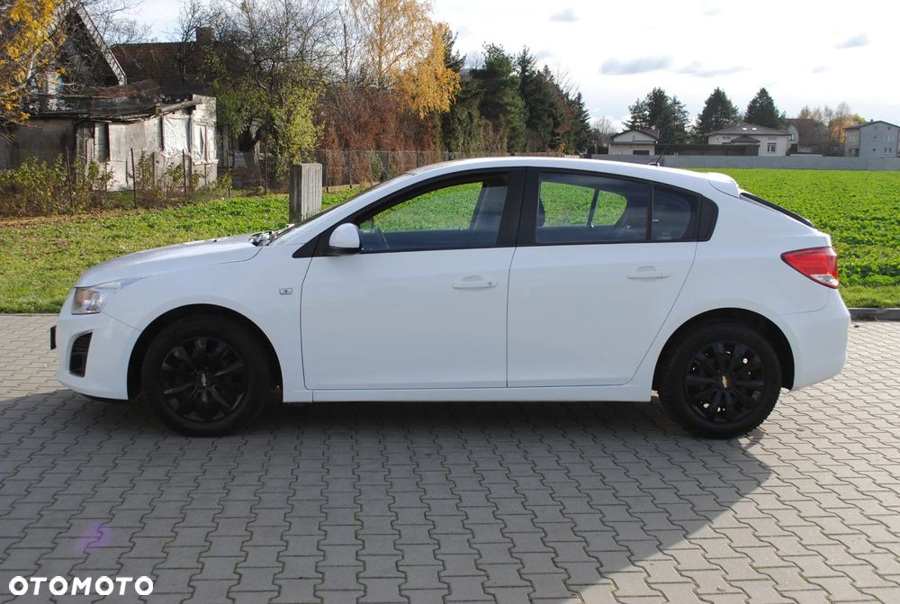 Chevrolet Cruze 1.8 LT - 35