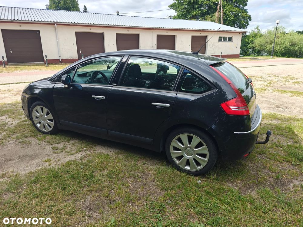 Citroën C4 2.0 16V Exclusive - 8