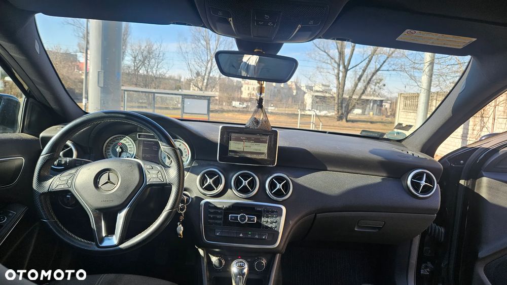 Mercedes-Benz Klasa A 180 (BlueEFFICIENCY) - 7