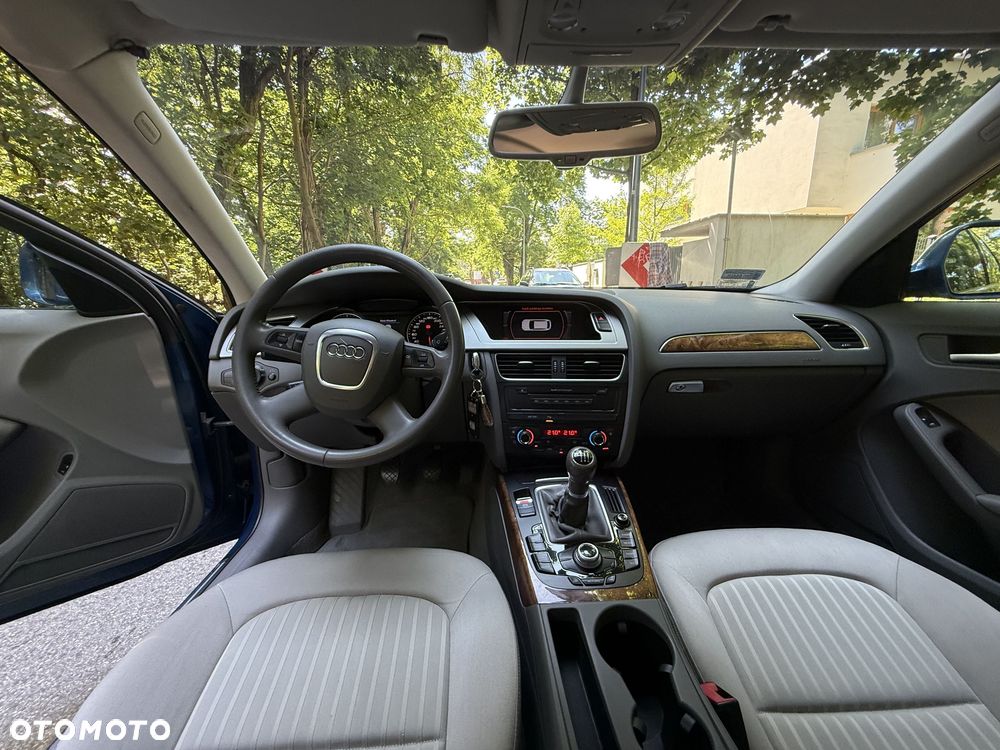 Audi A4 Avant 2.0 TDI - 29