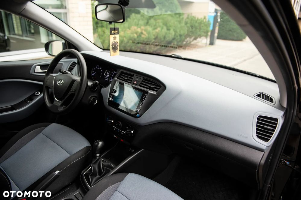 Hyundai i20 1.2 Select - 25