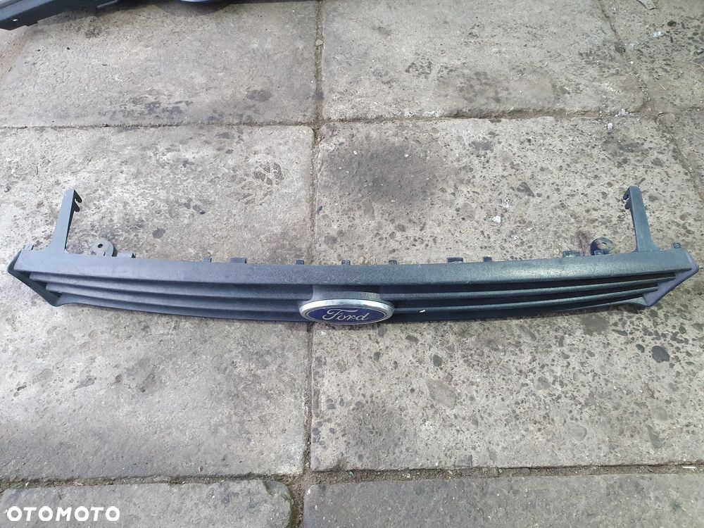 ATRAPA GRILL CZARNA 98AB8200AKW FORD FOCUS MK1 - 1