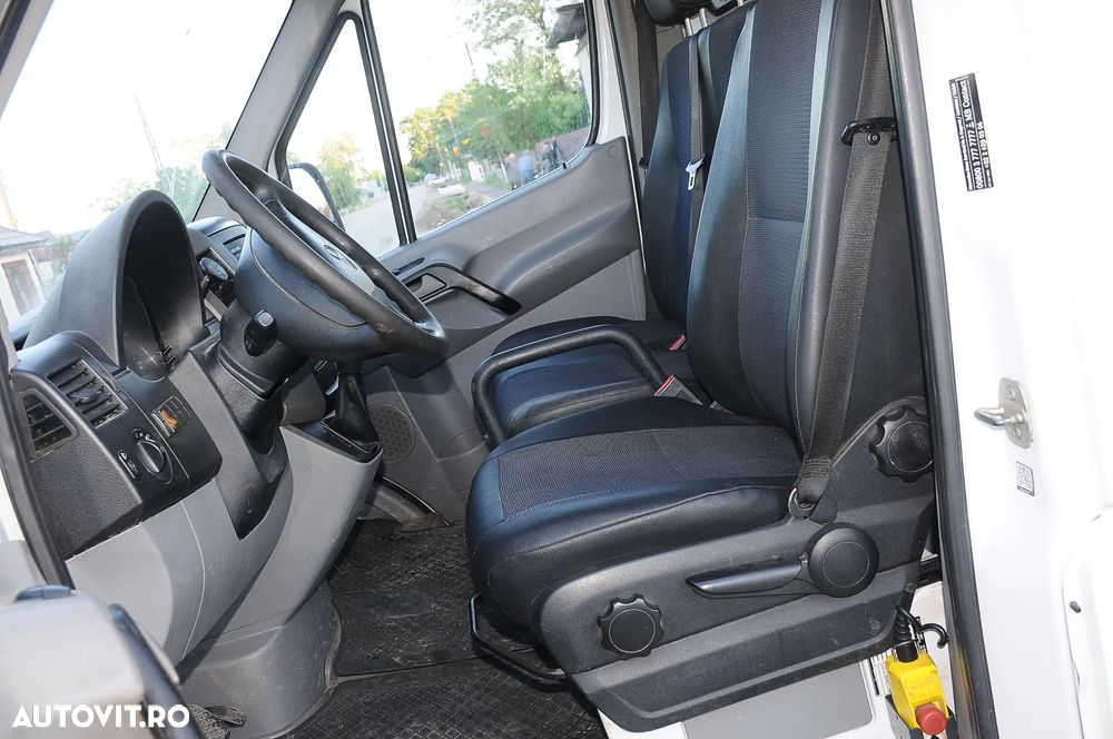 Mercedes-Benz Sprinter - 7