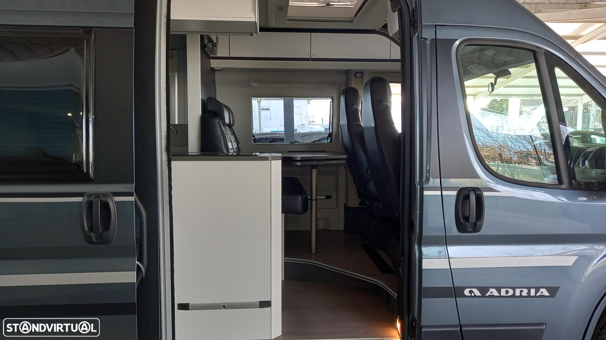 Adria Twin Supreme 600 SPB - Autocaravana - 18