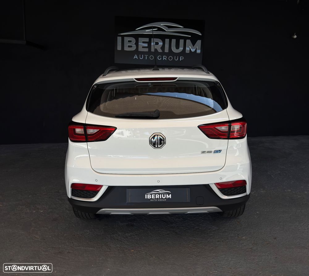 MG ZS Luxury - 10