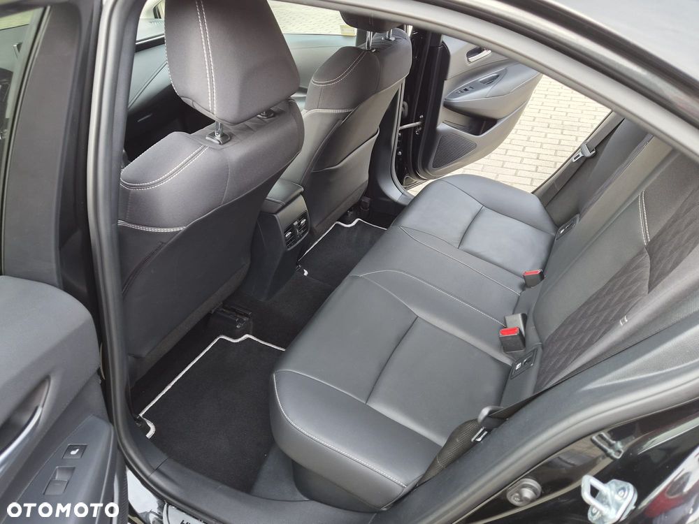 Toyota Corolla 1.8 Hybrid Executive - 6